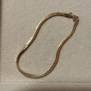 Gold snake chain bracelet